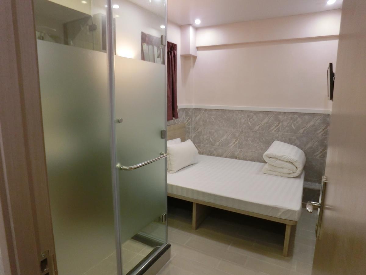 Just Inn On Nathan Road Хонконг Екстериор снимка
