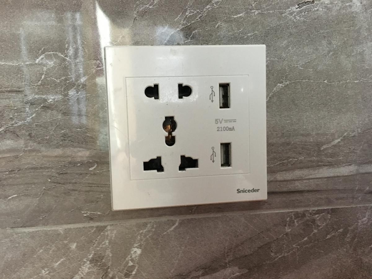 Just Inn On Nathan Road Хонконг Екстериор снимка