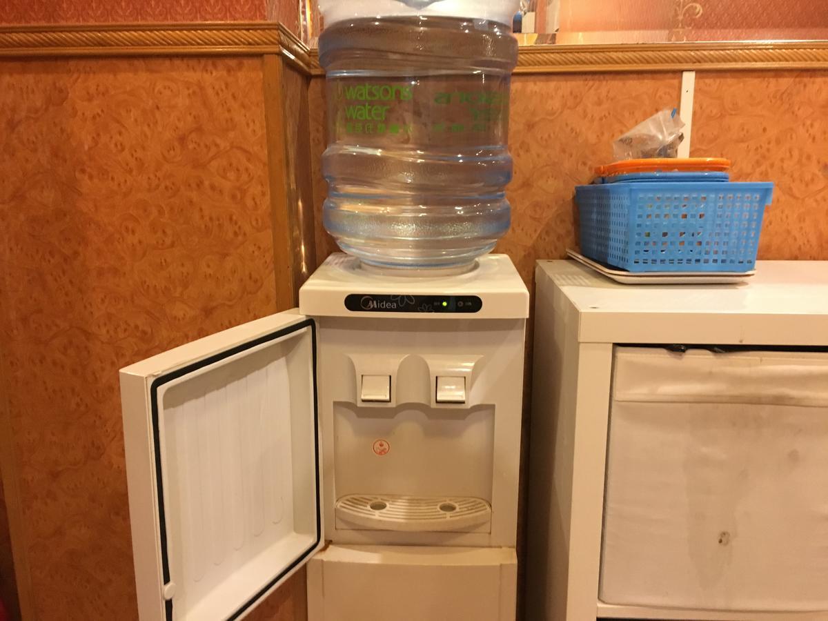 Just Inn On Nathan Road Хонконг Екстериор снимка